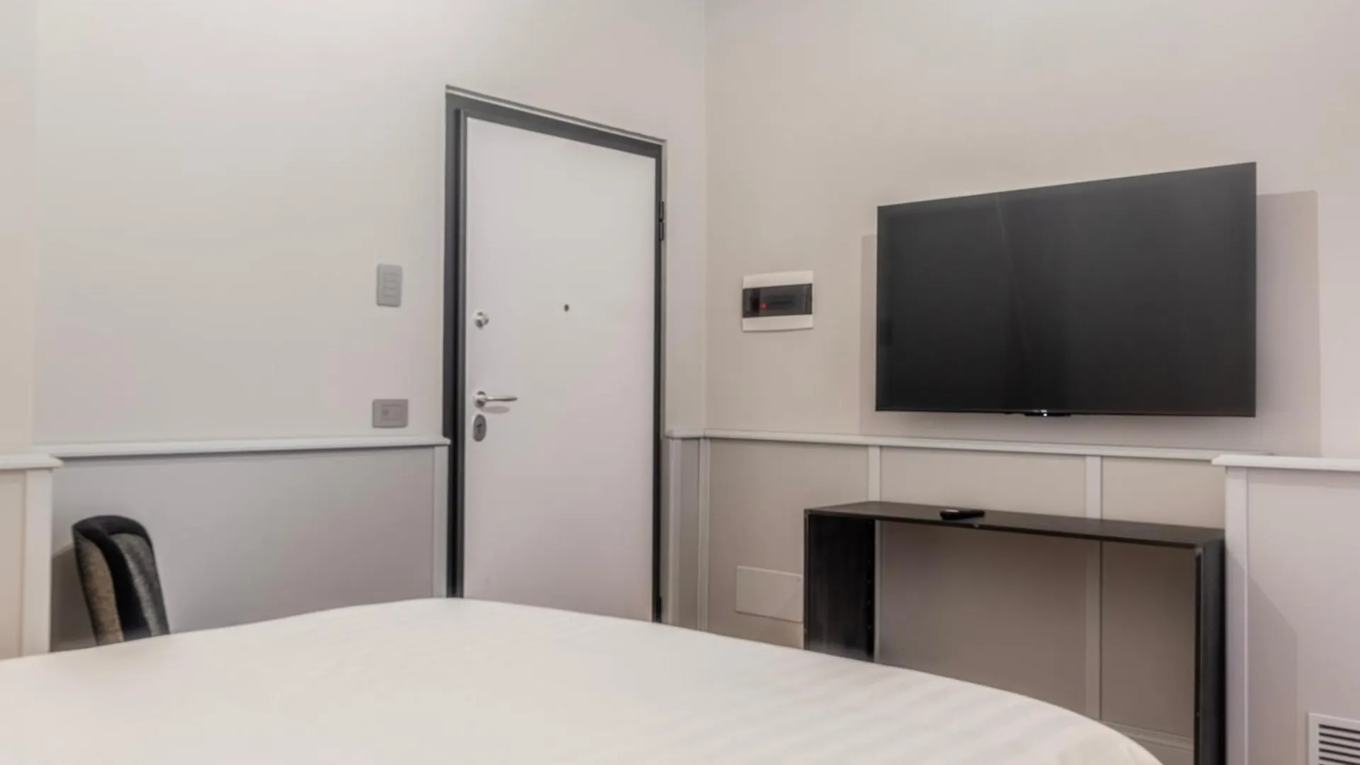 Spiriti Home Apartment 3, New Opening Piazza Di Pietra Roma İtalya